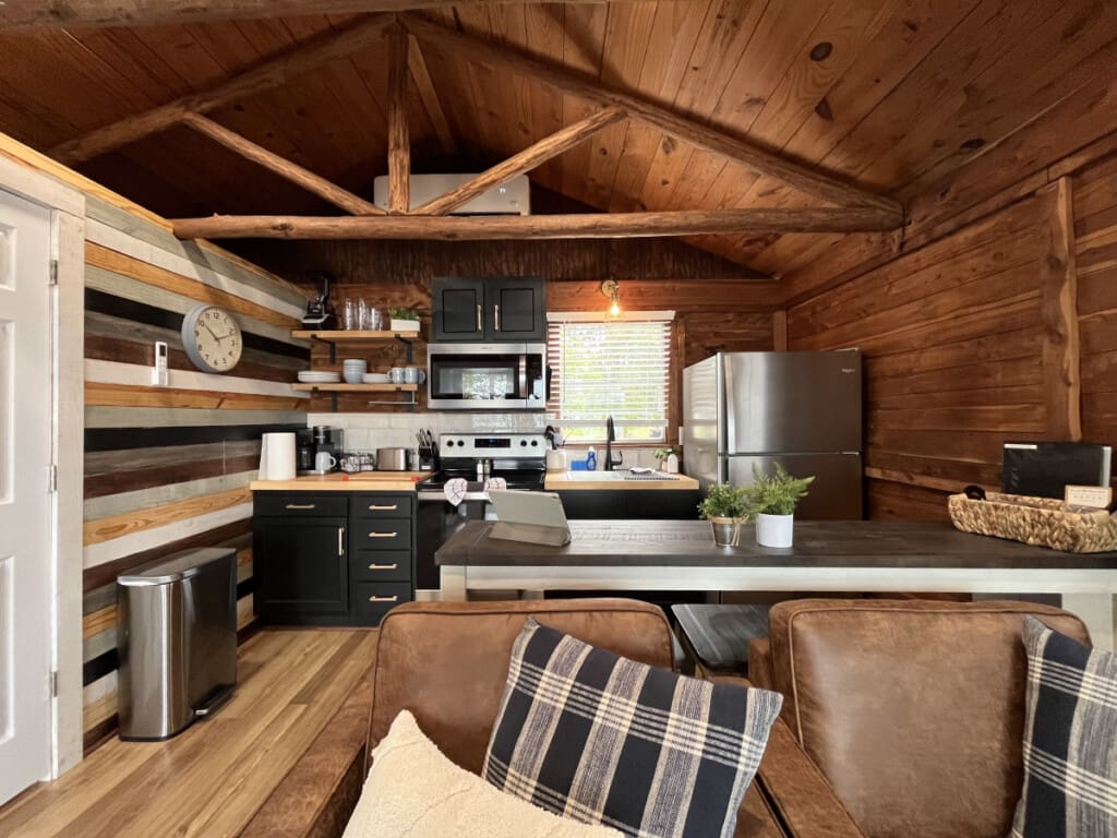 48962 204763 yMtVIKRvroBdobLLIw L9DNBiDcRdL2East 82bq1Oc 65301ada9643f.jpg