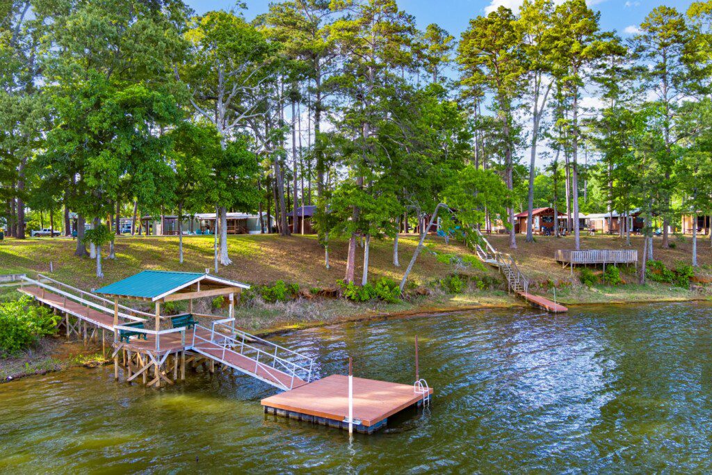 Commander's Cove 22