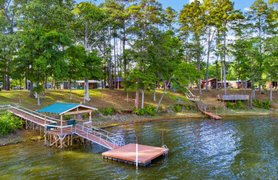 Commander's Cove 22