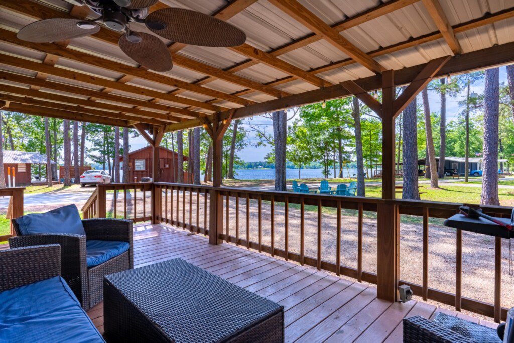 Commander's Cove 4