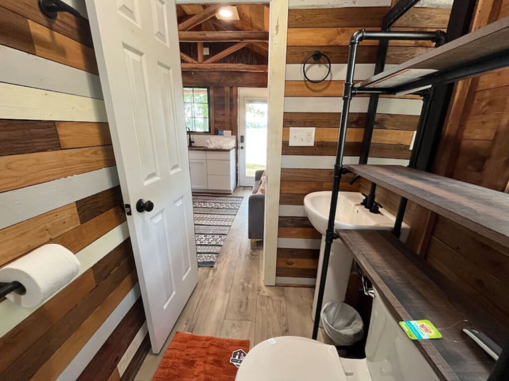 48962 130413 KVvwKMrxHRAT74R 9GTwCiy8GWoZ2O2V00IIyZxXpeU 636413cde393c.jpg