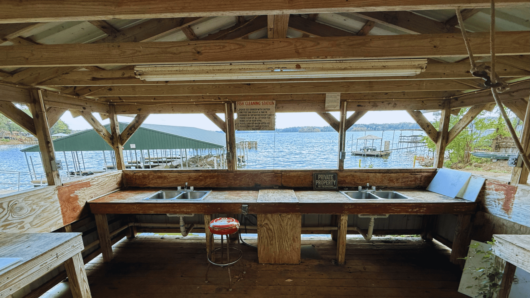 fish cleaning station at mid lake campground toledo bend hemphill tx