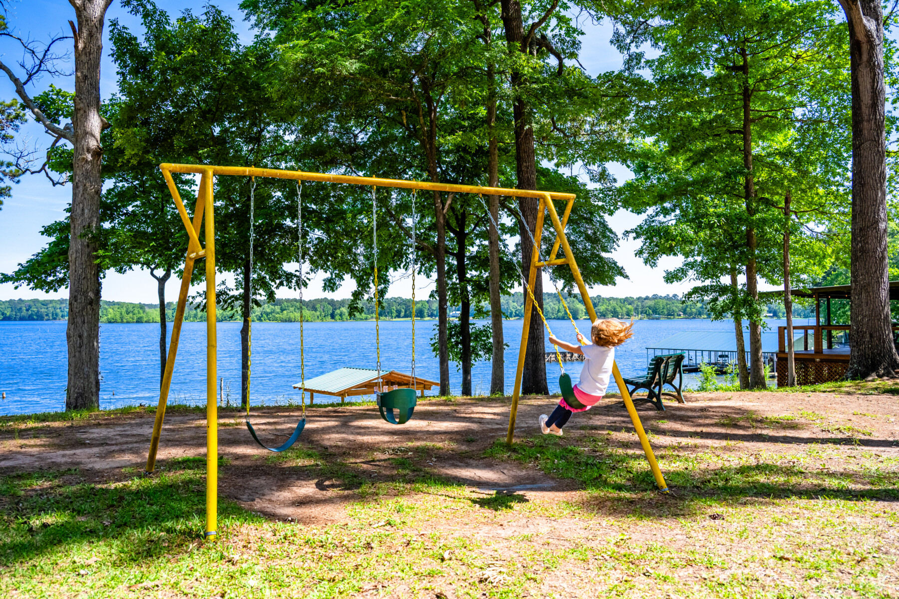jbp highres mlc 6 swing set in mid lake campground on toledo bend at hemphill tx